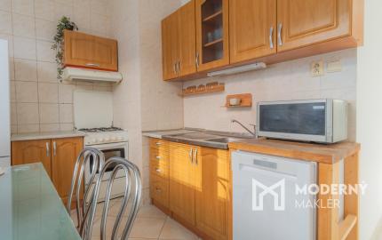 REZERVOVANÉ: Na predaj 2-izbový byt v príjemnej lokalite Popradu