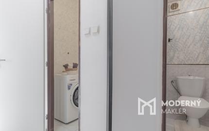 REZERVOVANÉ: Na predaj 2-izbový byt v príjemnej lokalite Popradu