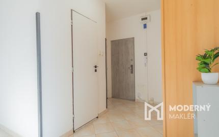 REZERVOVANÉ: Na predaj 2-izbový byt v príjemnej lokalite Popradu