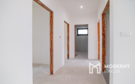 Na predaj 4-izbová novostavba s dvojgarážou v Suchohrade