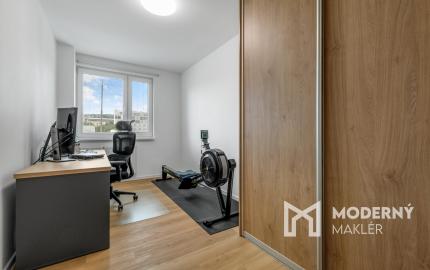 Zrekonštruovaný 3-izbový byt s veľkou dennou zónou v tehlovom dome