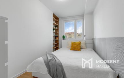 Zrekonštruovaný 3-izbový byt s veľkou dennou zónou v tehlovom dome