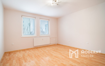 Na predaj priestranný 2-izbový byt vo vyhľadávanej časti v Trnave