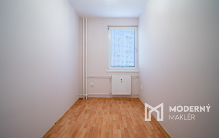 Na predaj priestranný 2-izbový byt vo vyhľadávanej časti v Trnave