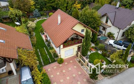 Na predaj 4-izbový rodinný dom s rozprávkovou záhradou v Hviezdoslavove