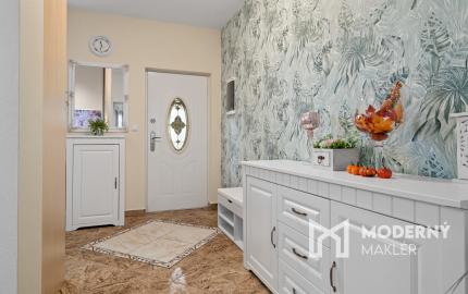 Na predaj 4-izbový rodinný dom s rozprávkovou záhradou v Hviezdoslavove