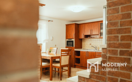 Na prenájom štýlový 4-izbový rodinný dom v Trenčíne