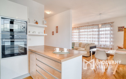 Na prenájom neštandardný 3-izbový byt Bratislava-Líščie Nivy