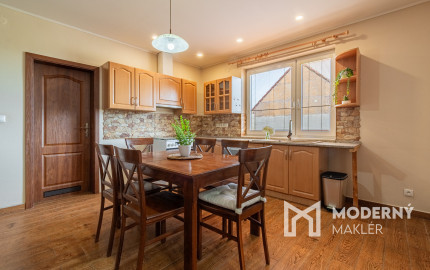 Na predaj zrekonštruovaný rodinný dom v Pate