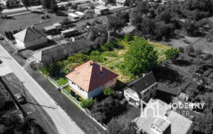 Na predaj rodinný dom vhodný na rekonštrukciu v Lúčnici nad Žitavou