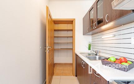 Na prenájom 2-izbový byt v centre Šamorína