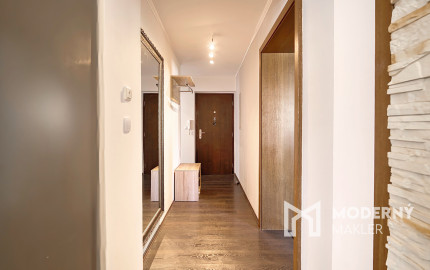 Na predaj priestranný 2-izbový byt v Novom Meste nad Váhom