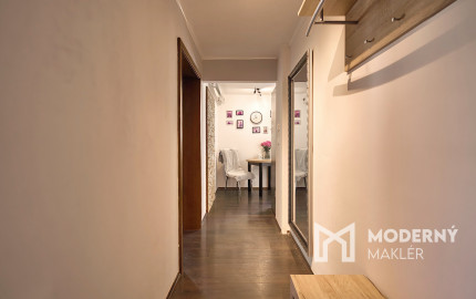 Na predaj priestranný 2-izbový byt v Novom Meste nad Váhom