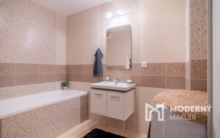 Na prenájom slnečný 3-izbový byt v Malackách