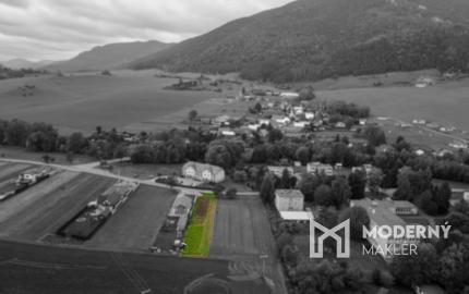 REZERVOVANÉ:Na predaj slnečný pozemok v Kvačanoch