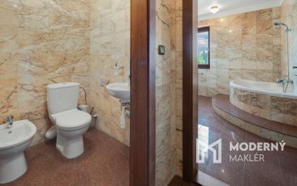 Na predaj 6-izbové rodinné sídlo v Šamoríne