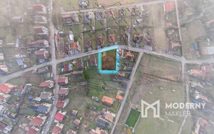 Na predaj veľkorysý pozemok pre rodinný dom v obci Heľpa