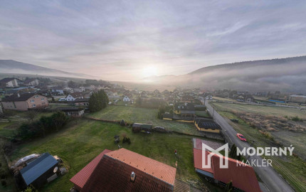 Na predaj veľkorysý pozemok pre rodinný dom v obci Heľpa