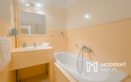 Na predaj čiastočne zariadený 2 izbový byt v Žiline