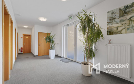 Na predaj štýlový penzión s priamym prístupom k vode v obci Blahová