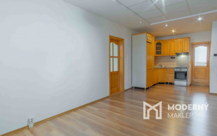 Na predaj 3-izbový byt s potenciálom v tichej lokalite Popradu