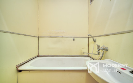 Na predaj 3-izbový byt s loggiou v centre Stupavy