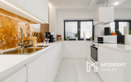 Na predaj nadštandardný 3- izbový byt v jedinečnej lokalite Súľov