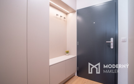 Na prenájom štýlový 2-izbový byt  vo vyhľadávanej lokalite Starého mesta