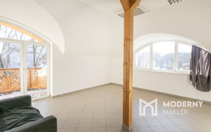 Na prenájom kancelársky priestor v centre Šamorína