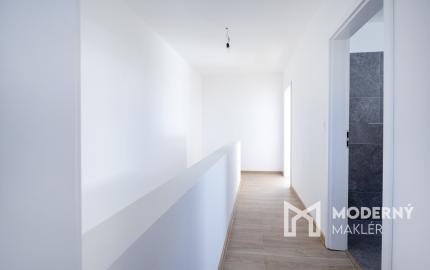 Predaj 4-izbová bytová jednotka v dvojdome v Lehniciach