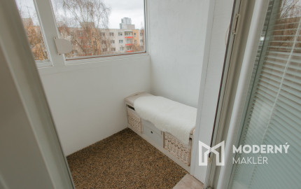 Na predaj 2-izbový byt s loggiou a balkónom v Žiline