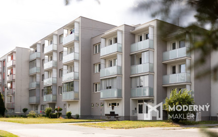 Na predaj 4-izbový byt vo Vrbovom