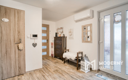 Na predaj priestranný 4-izbový rodinný dom v Malženiciach