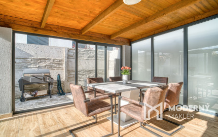 Na predaj priestranný 4-izbový rodinný dom v Bernolákove