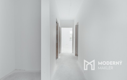 Na predaj moderný 4-izbový byt s vlastnou záhradou