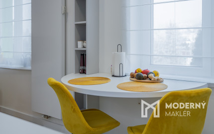 Na predaj luxusne zrekonštruovaný 3-izbový byt ulica Tyršová Humenné