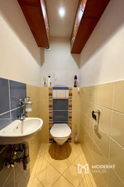 Kompletne zariadený 3-izbový byt s loggiou a garážovým státím v cene