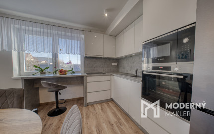 Na predaj kompletne zariadený rodinný dom vo Voderadoch