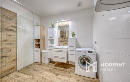 Na predaj kompletne zariadený rodinný dom vo Voderadoch