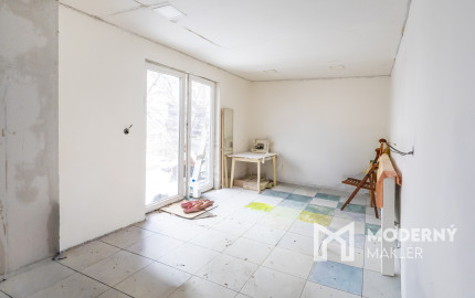 Na predaj rodinný dom s rozľahlým pozemkom v obci Blahová