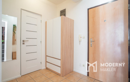 Na prenájom 2-izbový byt v tichej časti centra Malaciek