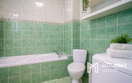 Na prenájom 2-izbový byt v tichej časti centra Malaciek