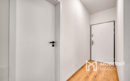 Na predaj zariadený 2-izbový byt s balkónom v Rovinke