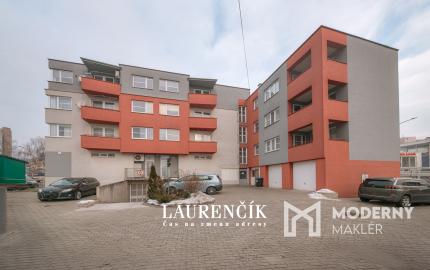 NA PREDAJ | Kompletne zrekonštruovaný 2-izbový byt v Trenčíne