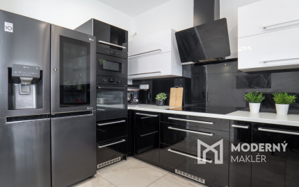 Na predaj novostavba s garážou a dvoma kúpeľňami v Senci