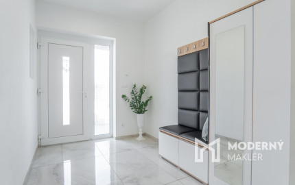 Na predaj novostavba s garážou a dvoma kúpeľňami v Senci