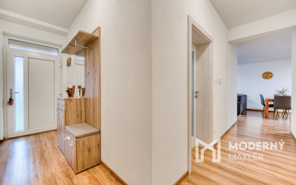 Na predaj príjemný 4-izbový byt so záhradou v Tomášove