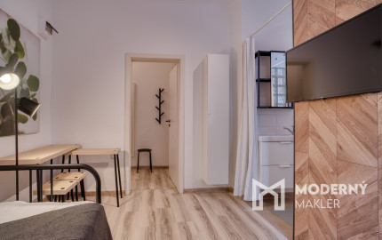 Na predaj 1-izbový byt s investičným potenciálom v centre Bratislavy