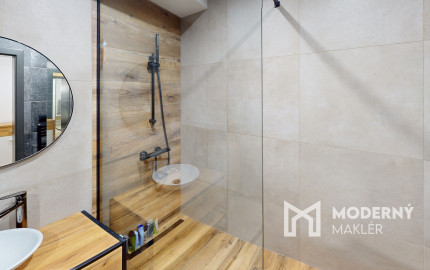 Moderný 3 izbový byt s terasou v úplnom centre mesta