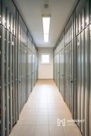 Na prenájom moderný 2-izbový byt s parkovacím miestom v centre Malaciek